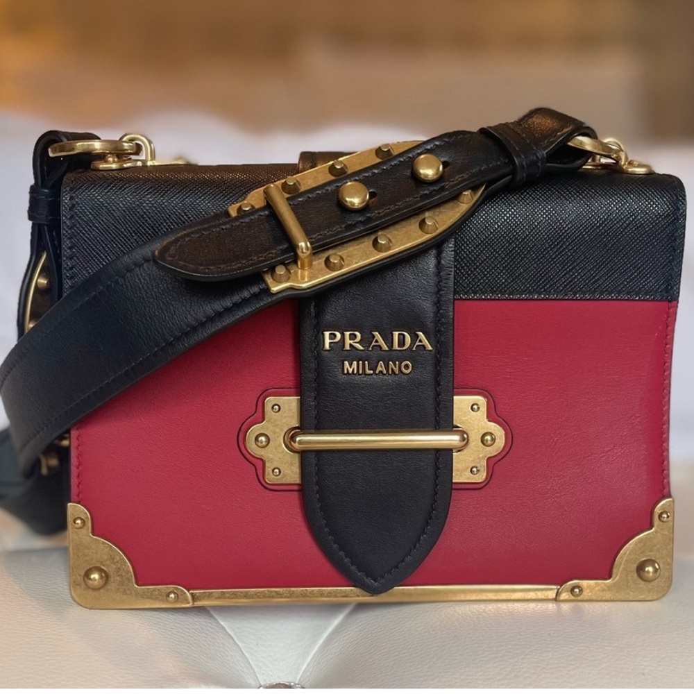 Prada ♥️ Available only for the right 👜